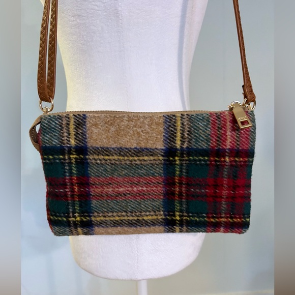 Jen & Co Riley Plaid Crossbody or Wristlet with Adjustable Removable Strap - Picture 1 of 10
